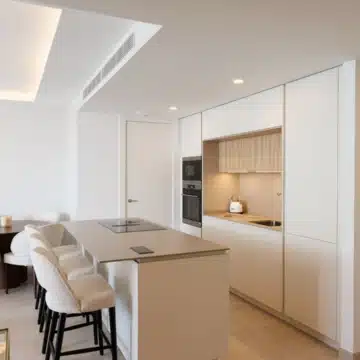 City apartment near to the beach in Jade Tower Fuengirola with large terrace and a Sea View Picture 6