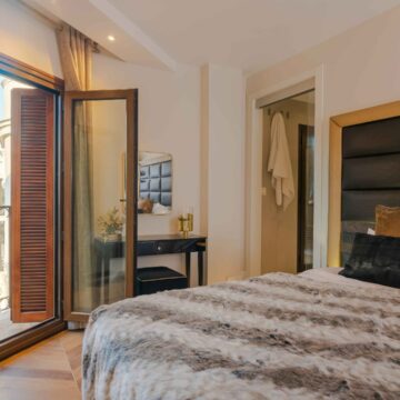 Malaga City Centre Penthouse fully reformed with underground garage and storeroom. An opportunity for investment. Picture 11