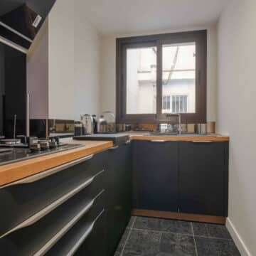 Malaga City Centre Penthouse fully reformed with underground garage and storeroom. An opportunity for investment. Picture 20