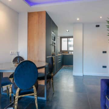 Malaga City Centre Penthouse fully reformed with underground garage and storeroom. An opportunity for investment. Picture 19