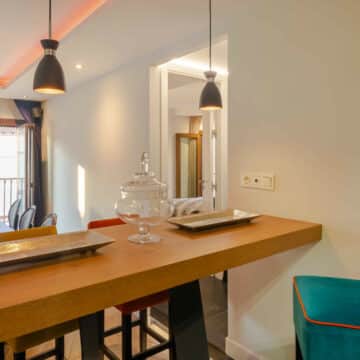 Malaga City Centre Penthouse fully reformed with underground garage and storeroom. An opportunity for investment. Picture 4