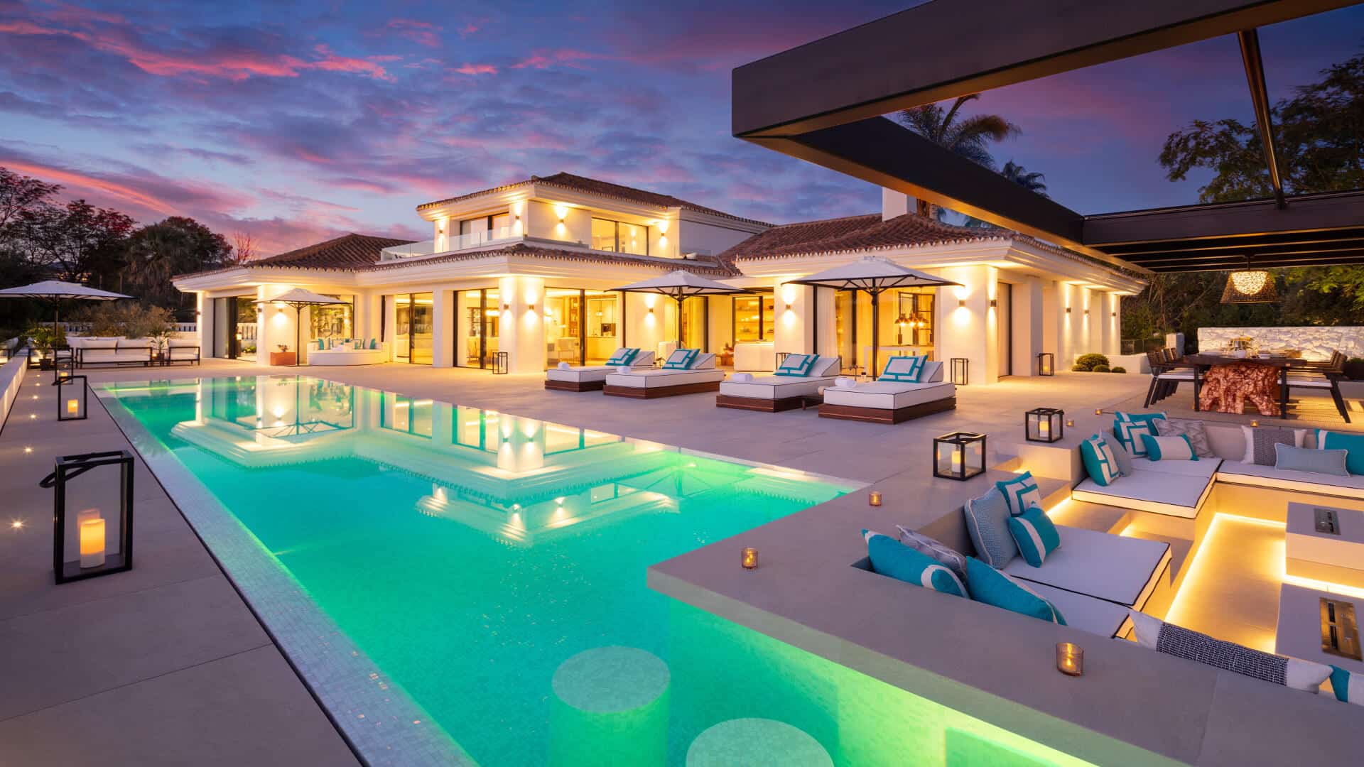 Stylish front-line golf villa located in Nueva Andalucia Marbella