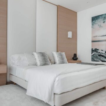 Marbella Club Hills ground floor duplex apartment with panoramic views towards the African Coast Picture 10
