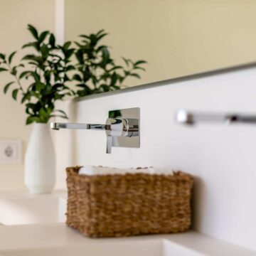 Marbella Club Hills first floor apartment panoramic golf and sea views, towards the African Coast Picture 16