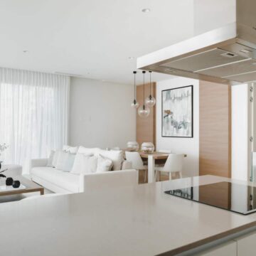 Marbella Club Hills ground floor duplex apartment with panoramic views towards the African Coast Picture 5