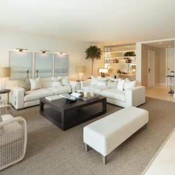 Puente Romano Apartment with sea views, beautifully renovated and furnished to a very high standard Picture 4