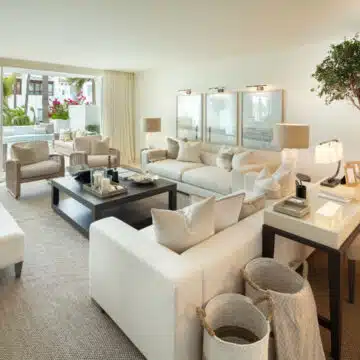 Puente Romano Apartment with sea views, beautifully renovated and furnished to a very high standard Picture 1