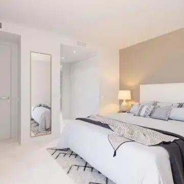 South Bay III Las Mesas Estepona, Key-ready 4 Bedroom Apartment Walking Distance to the Old Town Centre Picture 6