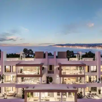 South Bay III Las Mesas Estepona, Key-ready 4 Bedroom Apartment Walking Distance to the Old Town Centre Picture 1