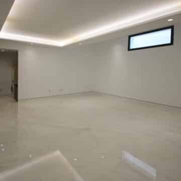 Front line beach Penthouse Emare Estepona with endless panoramic sea views Picture 32