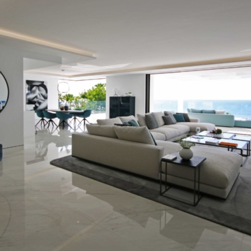 Front line beach Penthouse Emare Estepona with endless panoramic sea views Picture