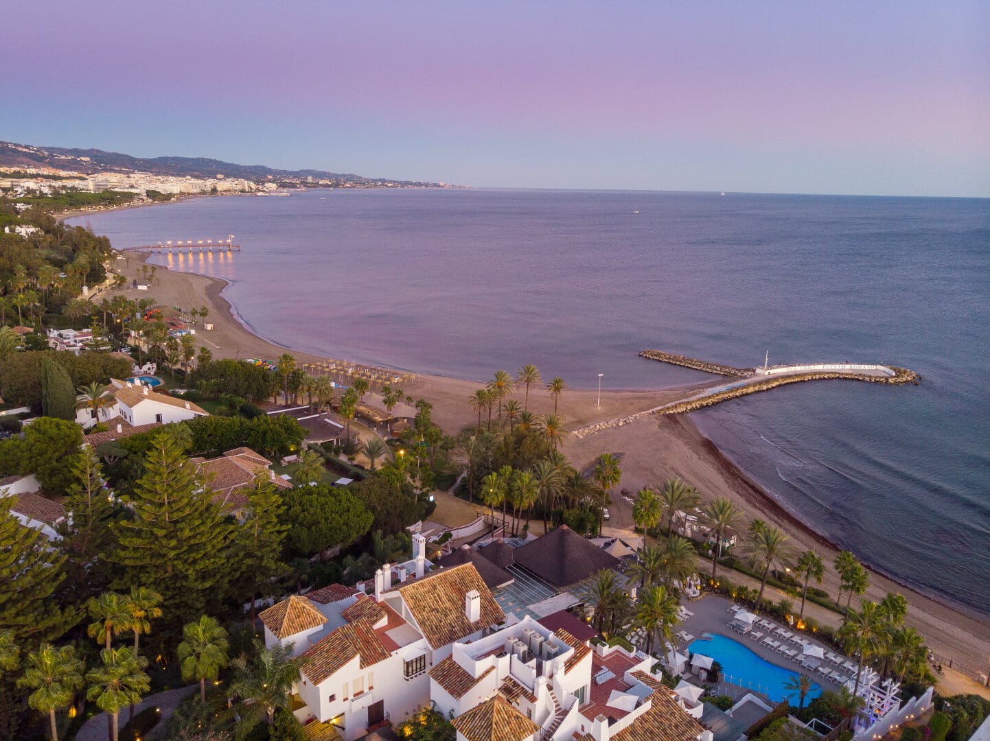 Luxury newly renovated penthouse apartment in Marina Puente Romano