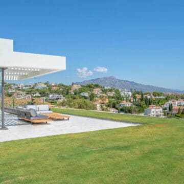 Brand new sea view apartment in INFINITY Mirador del Paraíso, Benahavís Picture 8