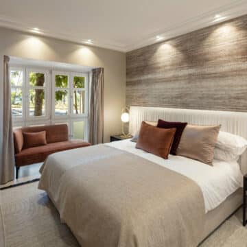 Frontline Beach apartment in Marina Puente Romano Golden Mile Marbella with sea views Picture 9