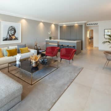 Frontline Beach apartment in Marina Puente Romano Golden Mile Marbella with sea views Picture 5