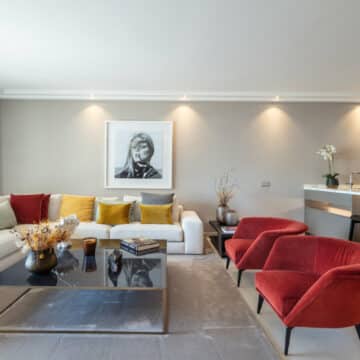 Frontline Beach apartment in Marina Puente Romano Golden Mile Marbella with sea views Picture 4