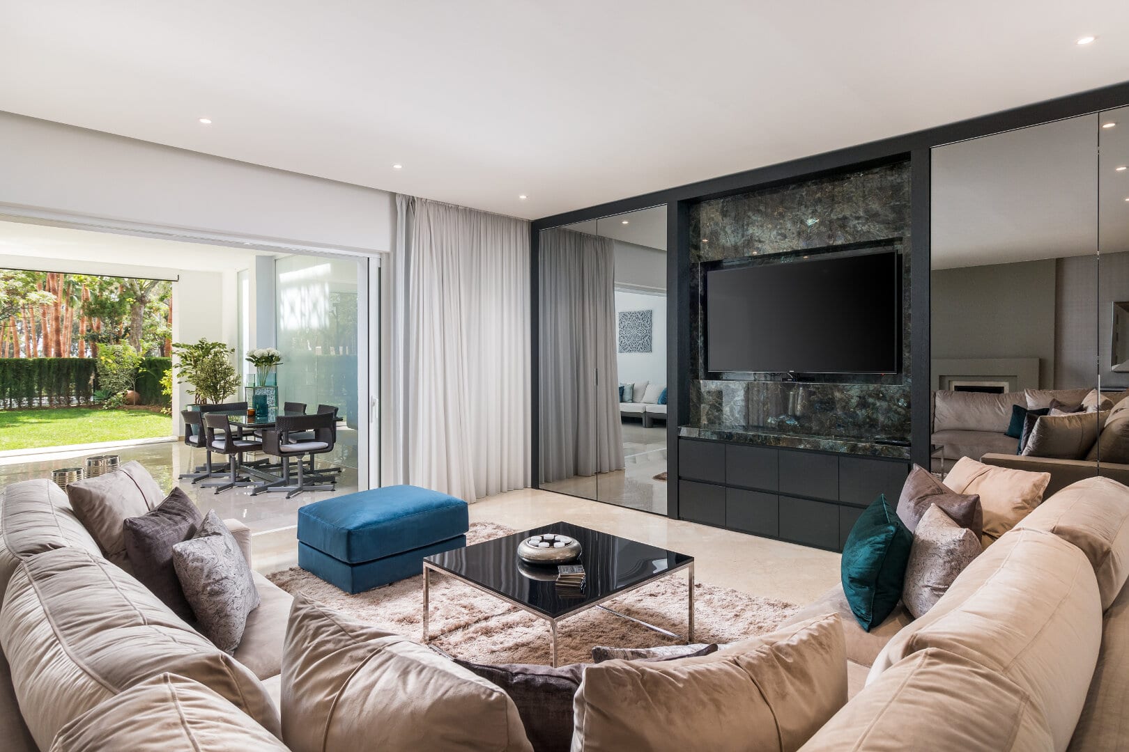 Apartment in Puente Romano Beach Resort on the Golden Mile Marbella