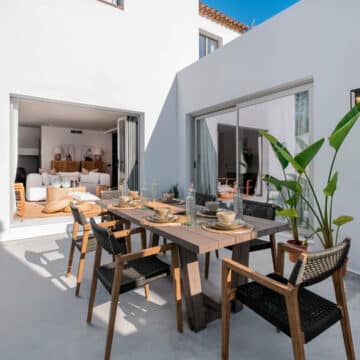 Lovely family home with private pool at just 150 meters from the beach in Linda Vista, San Pedro de Alcantara Picture 25