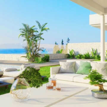 Building plot beachfront in Marbesa with luxury licensed villa project Picture 2
