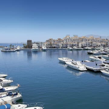 Key Ready Two Bedroom Apartment with Mountain & Sea views in Marbella Lake, Nueva Andalucia Picture 31