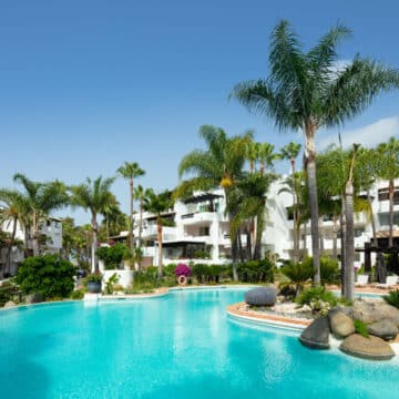 Frontline Beach luxury apartment in the prestigious Puente Romano resort on the Golden Mile Marbella Picture 0
