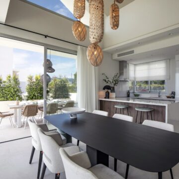 Penthouse Marbella Club Hills fully furnished in Marbella Club Golf Resort with panoramic views towards the Mediterranean Sea Picture 5
