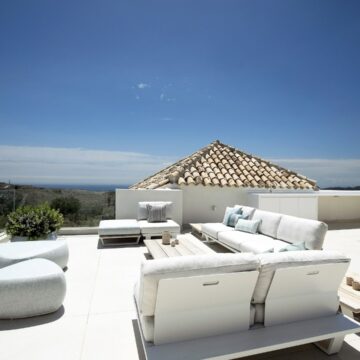 Penthouse Marbella Club Hills fully furnished in Marbella Club Golf Resort with panoramic views towards the Mediterranean Sea Picture 25