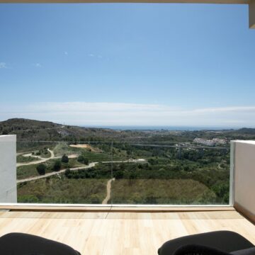 Penthouse Marbella Club Hills fully furnished in Marbella Club Golf Resort with panoramic views towards the Mediterranean Sea Picture 21