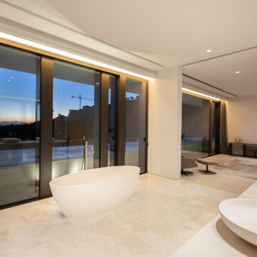 Outstanding Modern Villa El Bosque in La Reserva de Alcuzcuz, Benahavís Picture 15