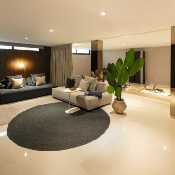 Modern villa in Los Olivos Nueva Andalucia Marbella Picture 22