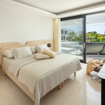 Modern villa in Los Olivos Nueva Andalucia Marbella Picture 18