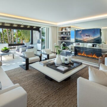 Exceptional front line Duplex Penthouse in Japanese Gardens, Marina Puente Romano Marbella Picture 0