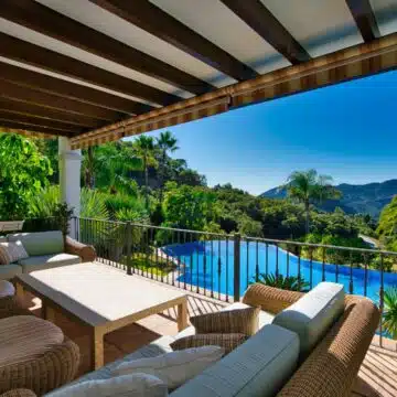 Luxury Mediterranean high-end villa in La Zagaleta Benahavis, lovely garden areas and indoor pool Picture 2