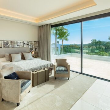 Luxury modern 6 bedroom villa in La Cerquilla, Nueva Andalucia Marbella Picture 18