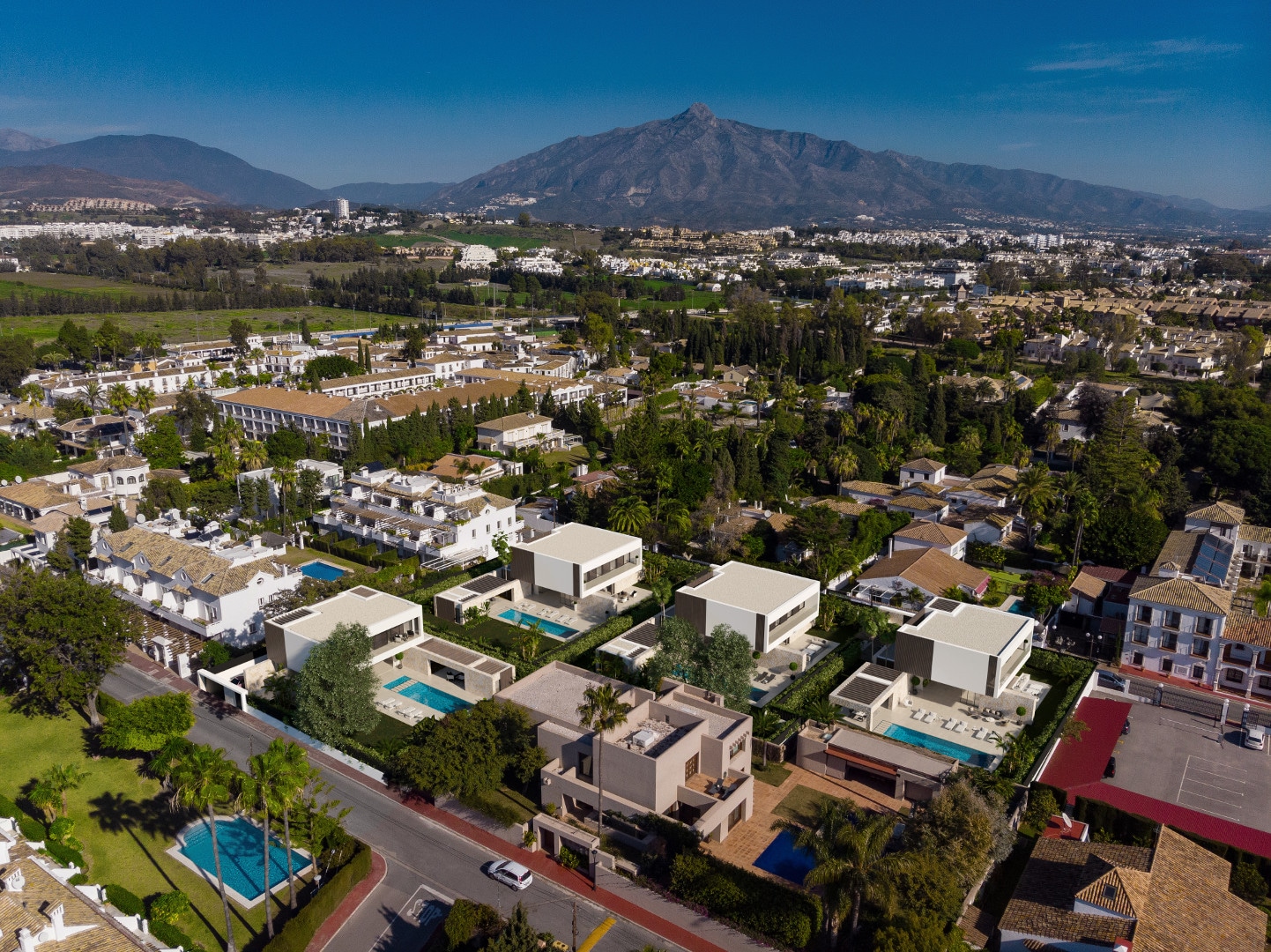 New contemporary villa with private pool in Cortijo Blanco Beach Marbella Realista