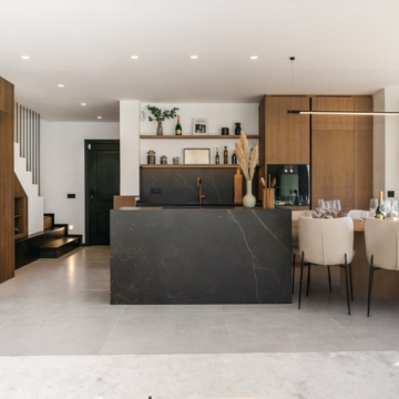 Stunning Renovated Penthouse in Coto Real ideally located on the Golden Mile Marbella Picture
