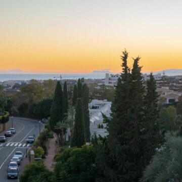 Stunning Renovated Penthouse in Coto Real ideally located on the Golden Mile Marbella Picture 22