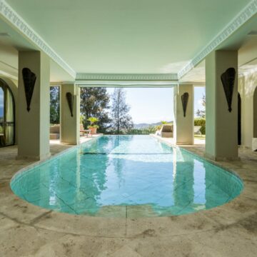 Enchanting Alhambra style mansion villa in the exclusive Marbella Club Golf Resort, Benahavis Picture 9