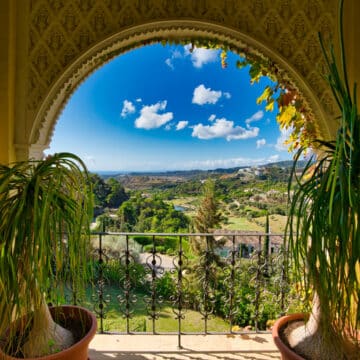 Enchanting Alhambra style mansion villa in the exclusive Marbella Club Golf Resort, Benahavis Picture 13