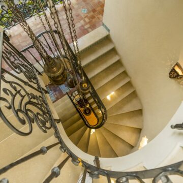 Enchanting Alhambra style mansion villa in the exclusive Marbella Club Golf Resort, Benahavis Picture 8