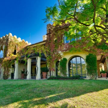 Enchanting Alhambra style mansion villa in the exclusive Marbella Club Golf Resort, Benahavis Picture 15