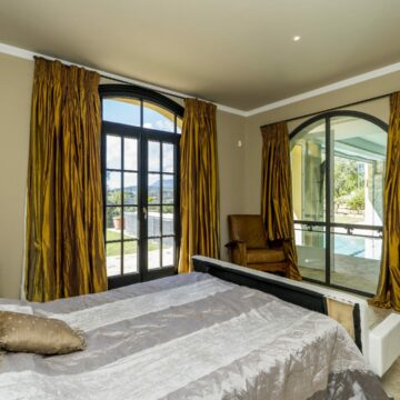 Enchanting Alhambra style mansion villa in the exclusive Marbella Club Golf Resort, Benahavis Picture 23