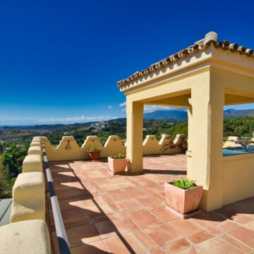 Enchanting Alhambra style mansion villa in the exclusive Marbella Club Golf Resort, Benahavis Picture 16