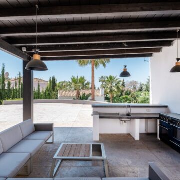 Beautiful newly renovated Villa in Marbella Hill Club, one of the most exclusive areas in Marbella Golden Mile Picture 5