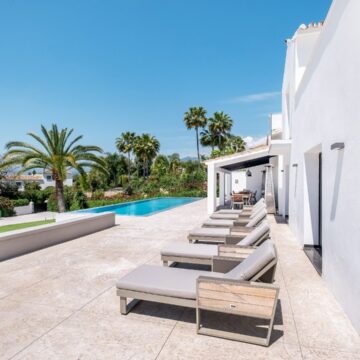 Beautiful newly renovated Villa in Marbella Hill Club, one of the most exclusive areas in Marbella Golden Mile Picture 7