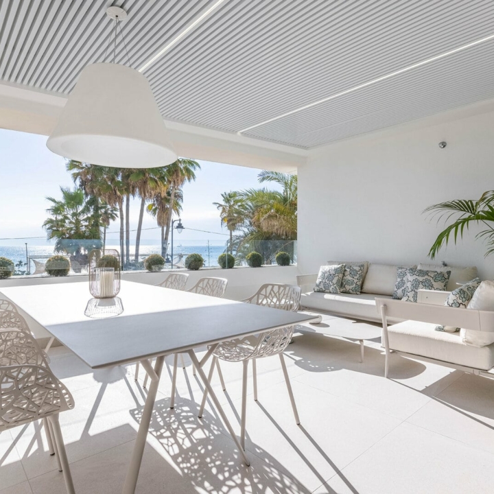 ‘Urban Lifestyle’ Luxury apartment Darya offering 3 bedrooms frontline beach! A fantastic location in the city centre of Estepona Picture