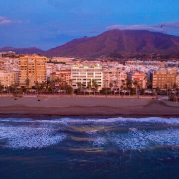 Darya Estepona Frontline Beach Location within the City Centre Picture 18