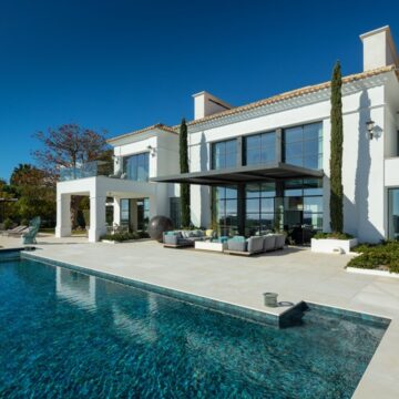 Unparalleled Luxury Villa in Los Flamingos Golf Resort, Benahavis Picture 2