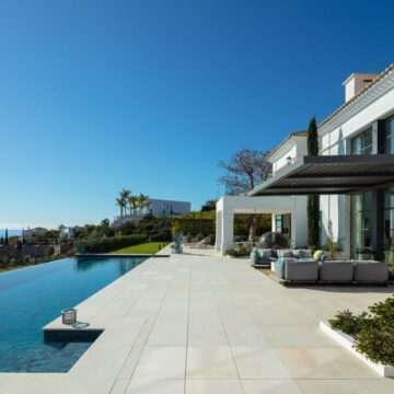 Unparalleled Luxury Villa in Los Flamingos Golf Resort, Benahavis Picture 19