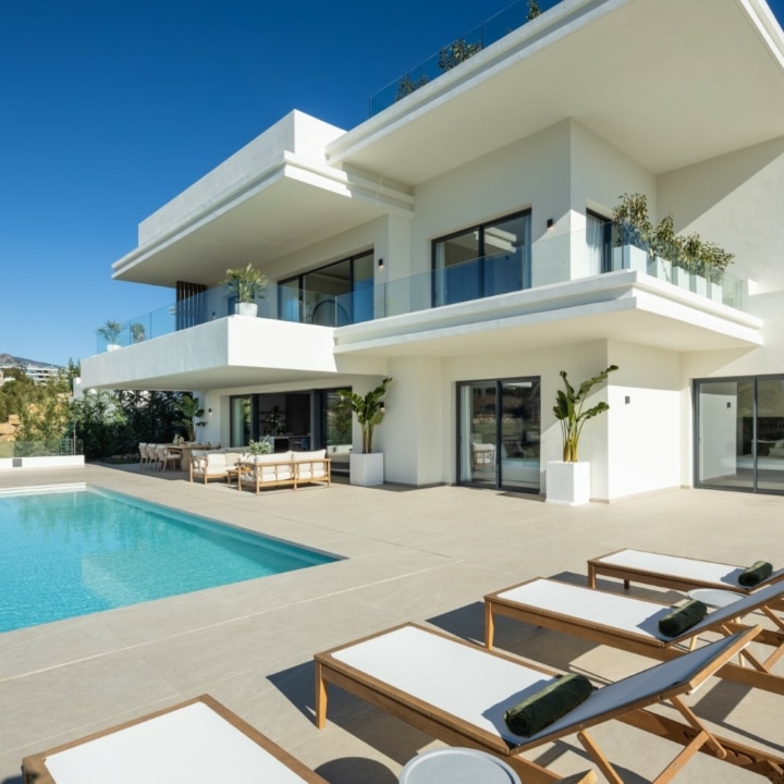 Spectacular development of just 6 villa’s in La Resina Golf Estepona Picture